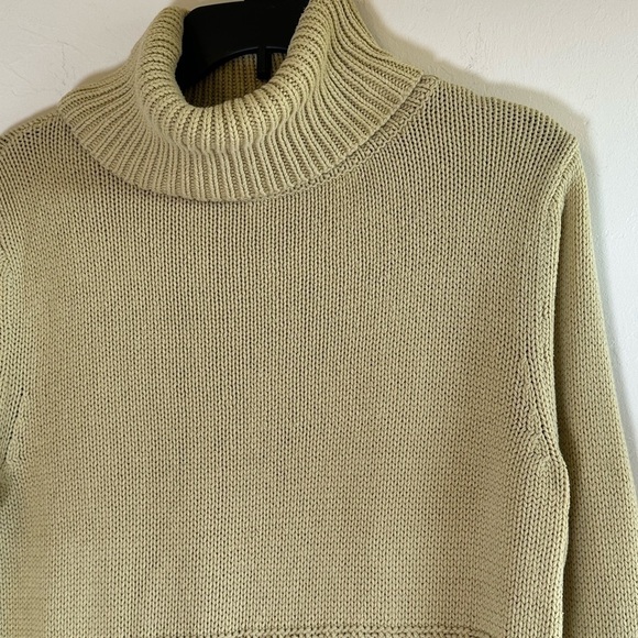 Axcess by Liz Claiborne Chartreuse Green Soft Cozy Turtleneck Sweater Sz M - Picture 3 of 13